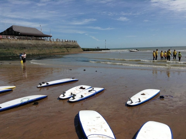  Una de nuestras lecciones de surf 